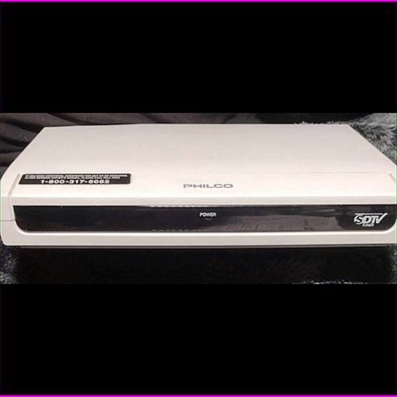Philco DTV Digital to Analog Converter Set Top Box - Picture 2 of 4